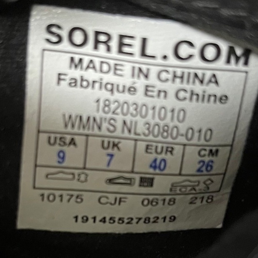 Sorel Lolla Ankle Bootie Black SuedeLeather Side Zip Buckle Detail Women's 9 - Picture 8 of 10
